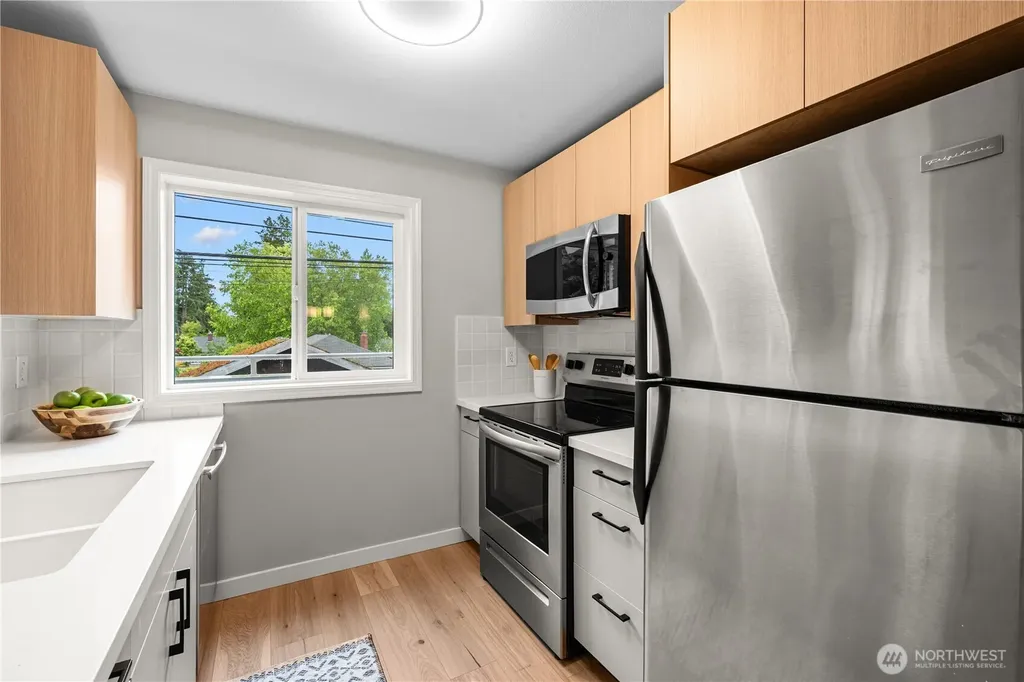 3435 California Avenue SW Seattle WA 98116