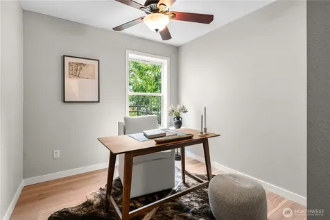 3435 California Avenue SW Seattle WA 98116