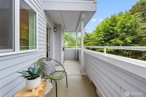 3435 California Avenue SW Seattle WA 98116