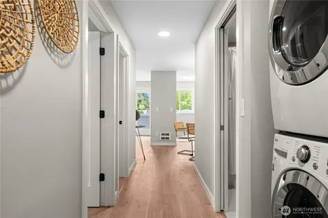 3435 California Avenue SW Seattle WA 98116
