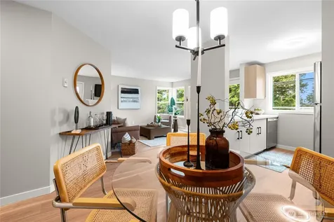3435 California Avenue SW Seattle WA 98116