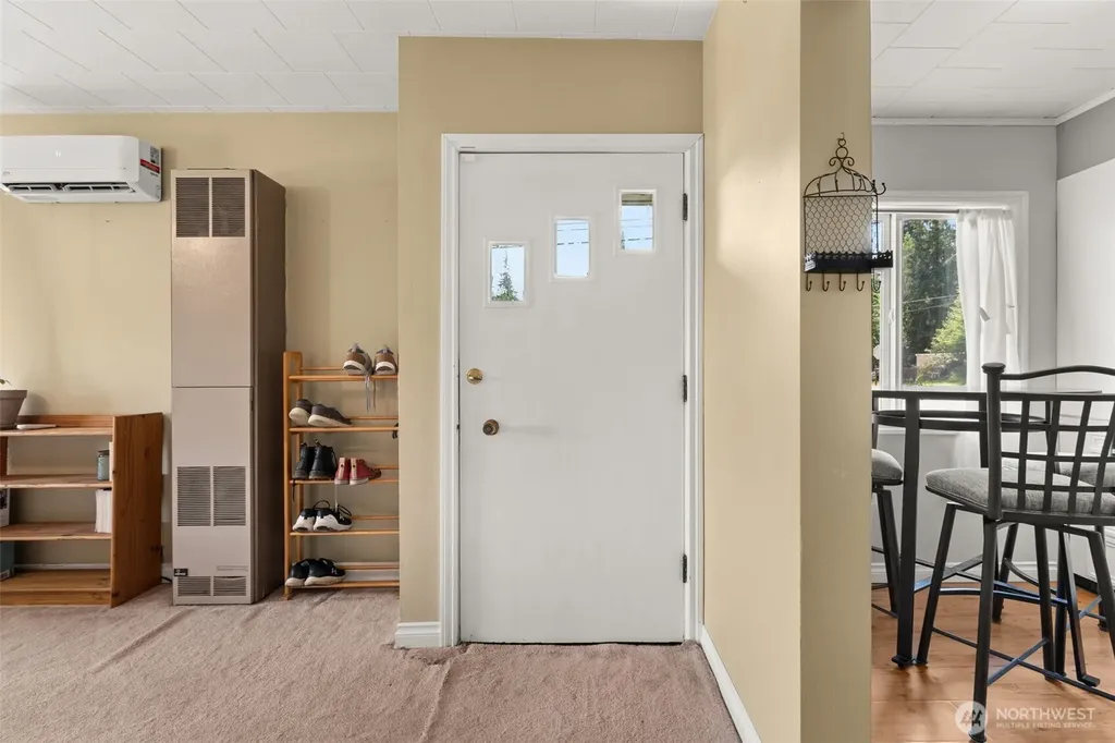 829 Jackson Avenue Raymond WA 98577
