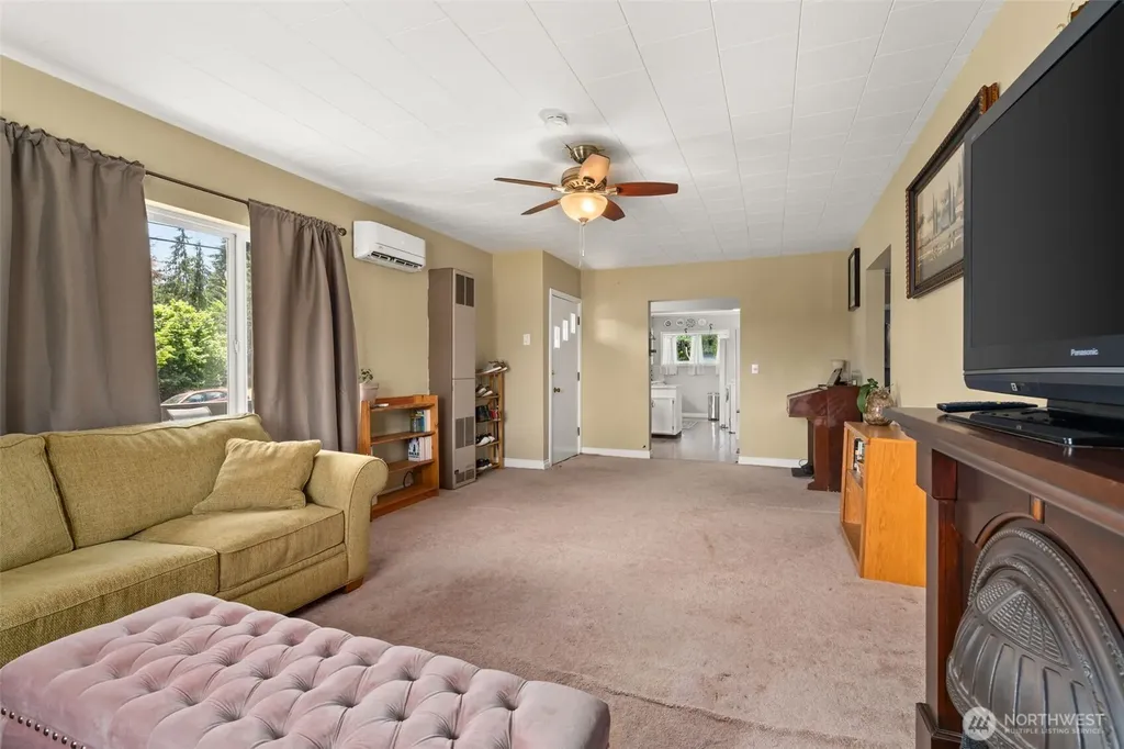 829 Jackson Avenue Raymond WA 98577