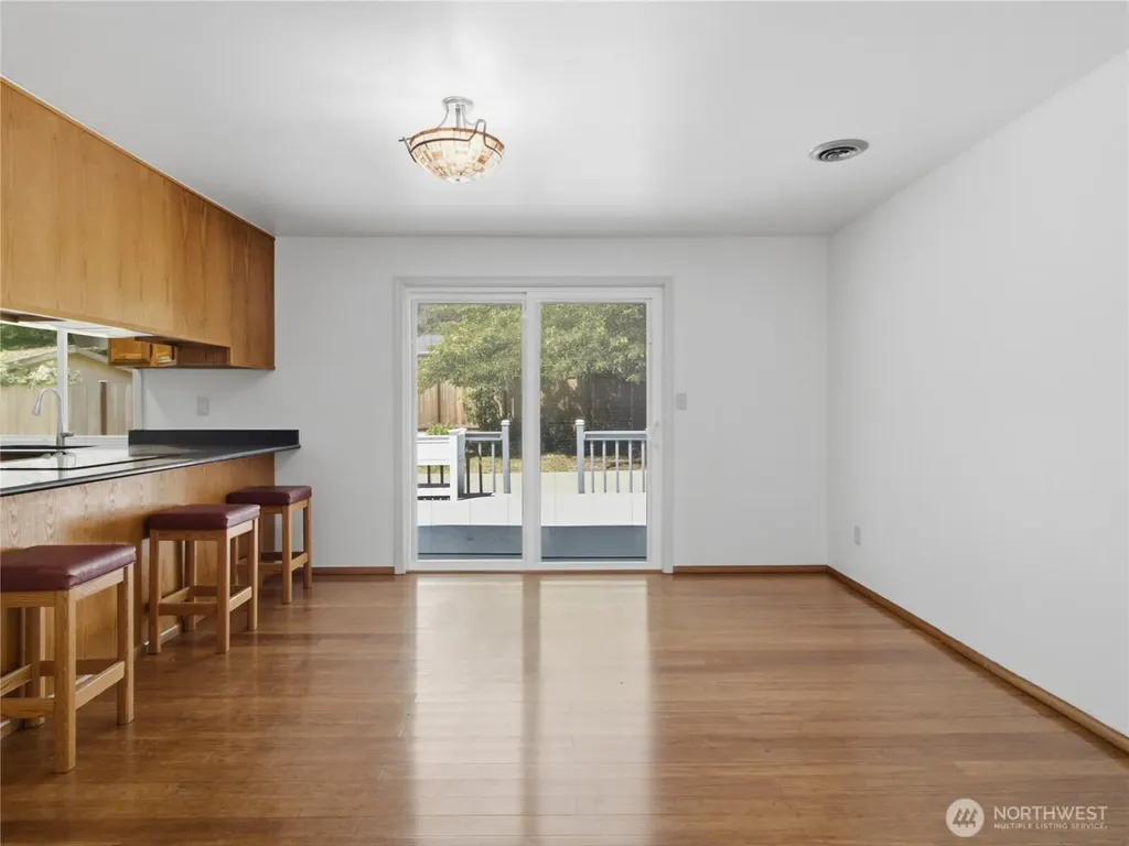 501 Penguin Court SE Lacey WA 98503