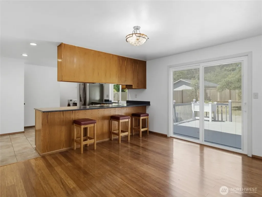 501 Penguin Court SE Lacey WA 98503