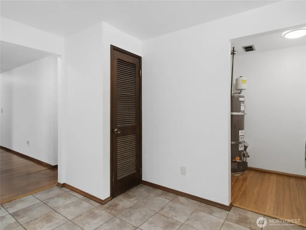 501 Penguin Court SE Lacey WA 98503