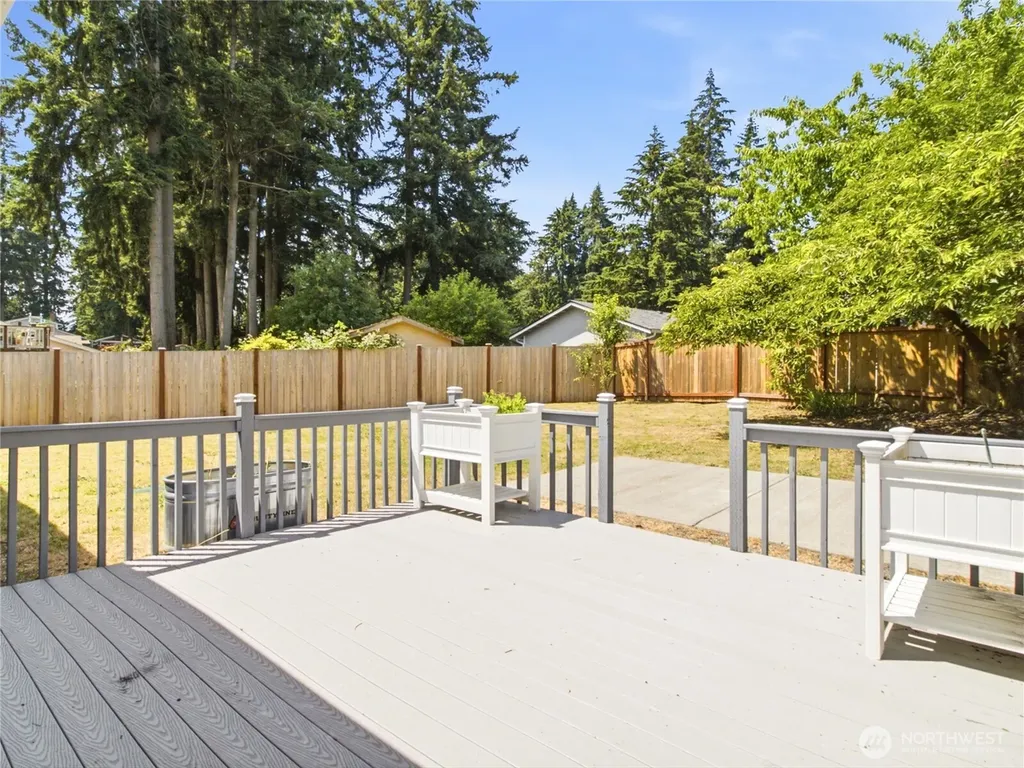 501 Penguin Court SE Lacey WA 98503