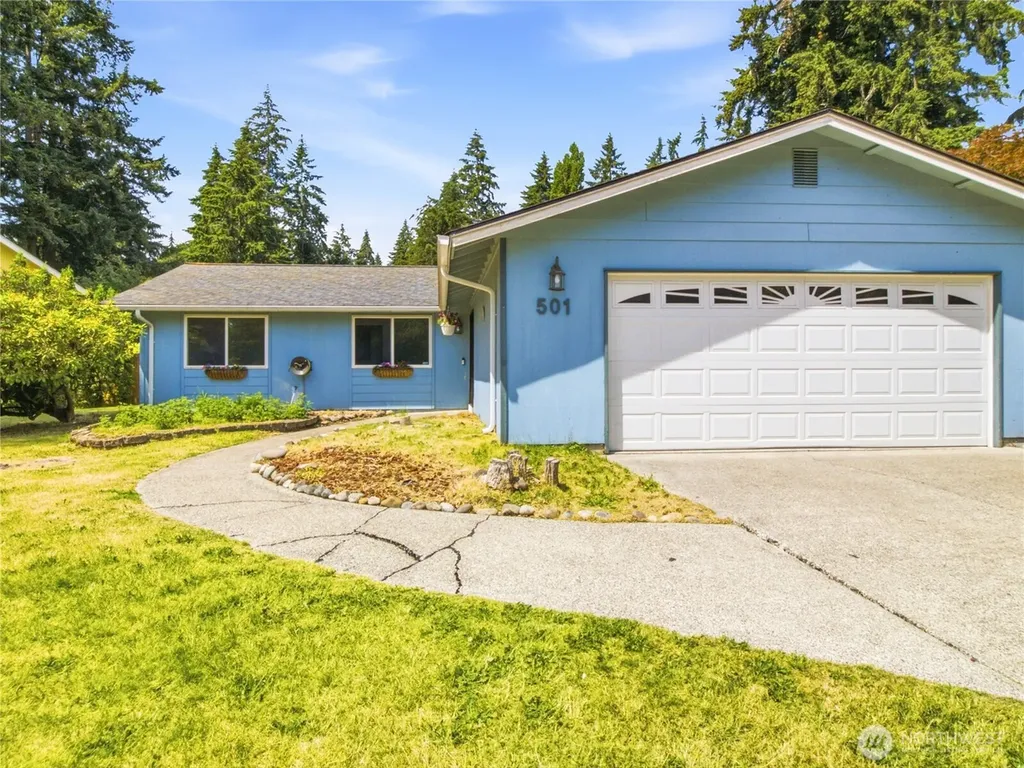 501 Penguin Court SE Lacey WA 98503