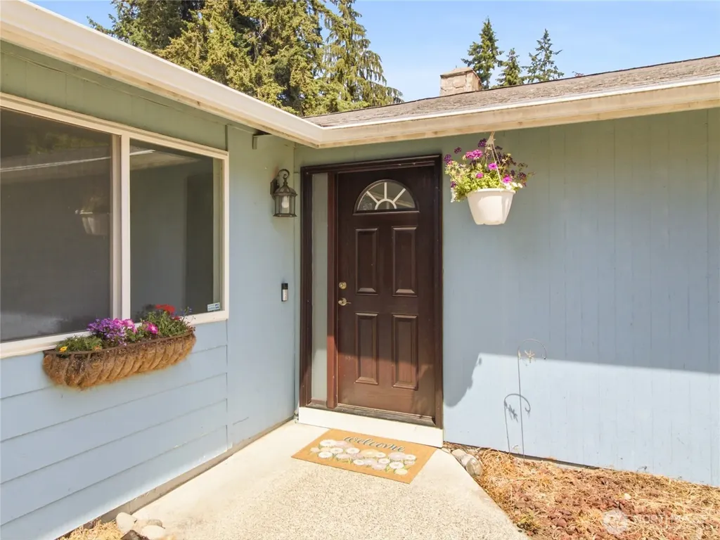 501 Penguin Court SE Lacey WA 98503