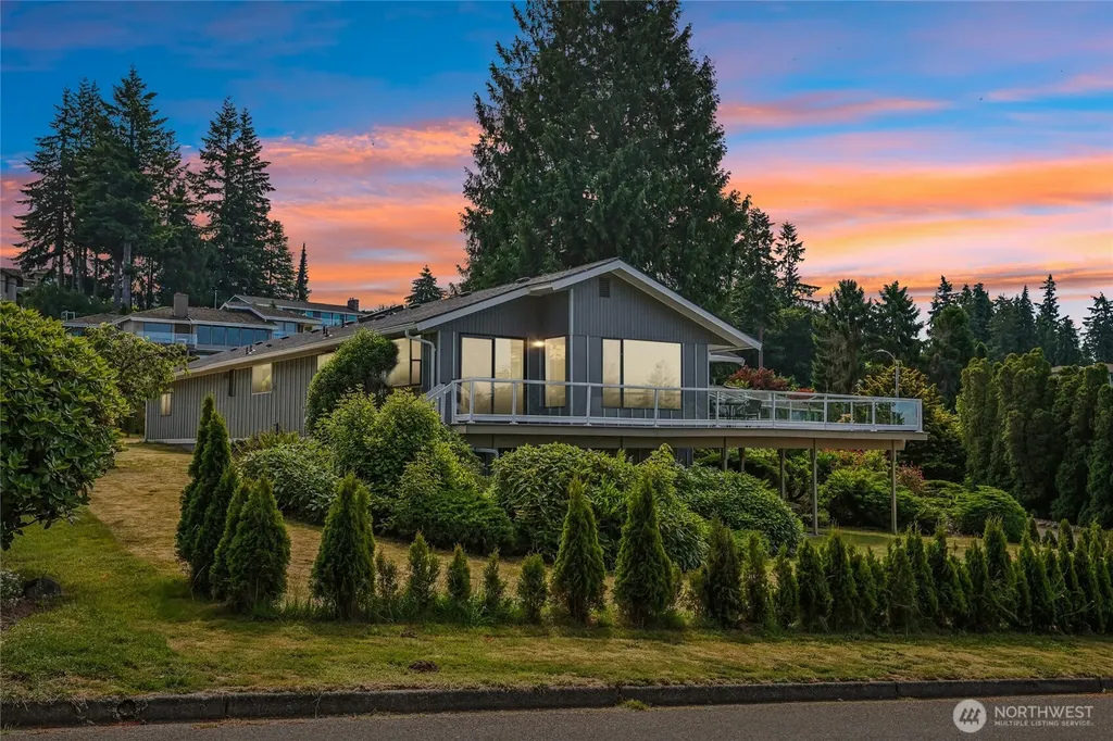 5925 94th Street SW Mukilteo WA 98275