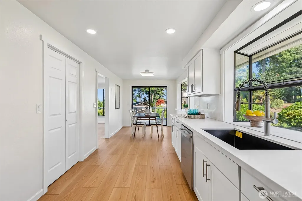 5925 94th Street SW Mukilteo WA 98275
