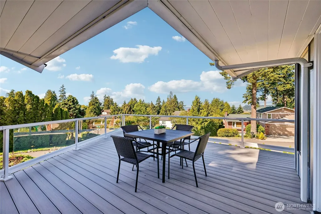 5925 94th Street SW Mukilteo WA 98275