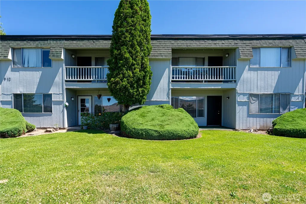 933 N Baker Avenue East Wenatchee WA 98802