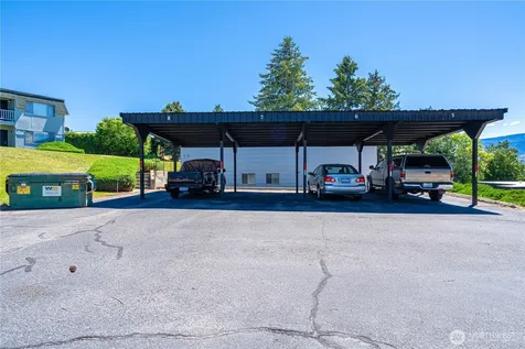 933 N Baker Avenue East Wenatchee WA 98802