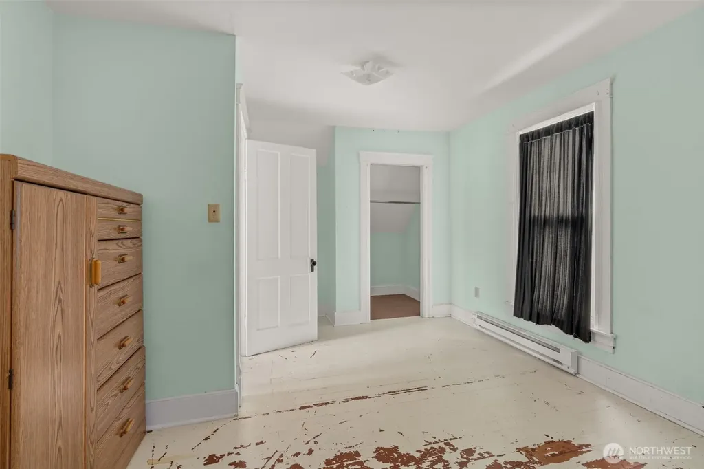 212 Alder Street South Bend WA 98586