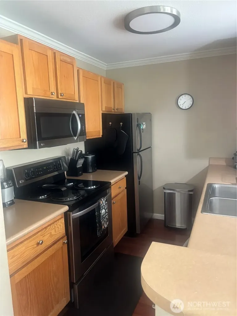31500 33rd Place SW Federal Way WA 98023