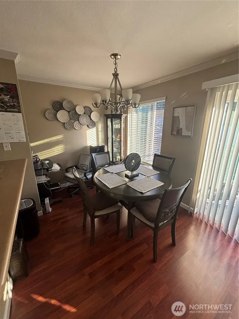 31500 33rd Place SW Federal Way WA 98023
