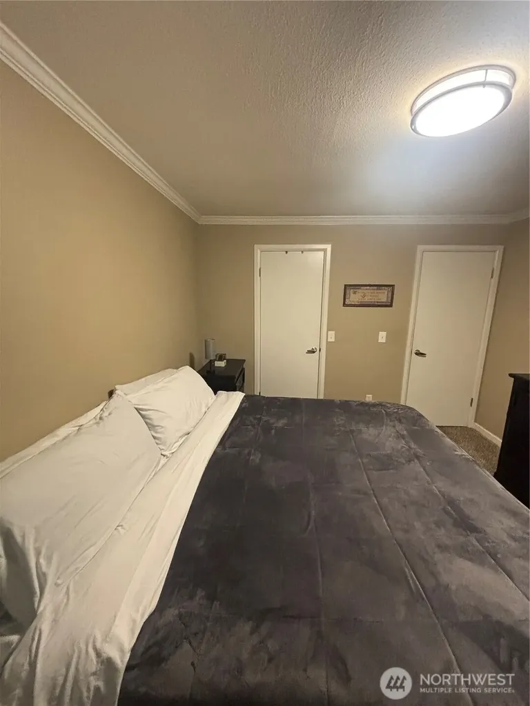 31500 33rd Place SW Federal Way WA 98023