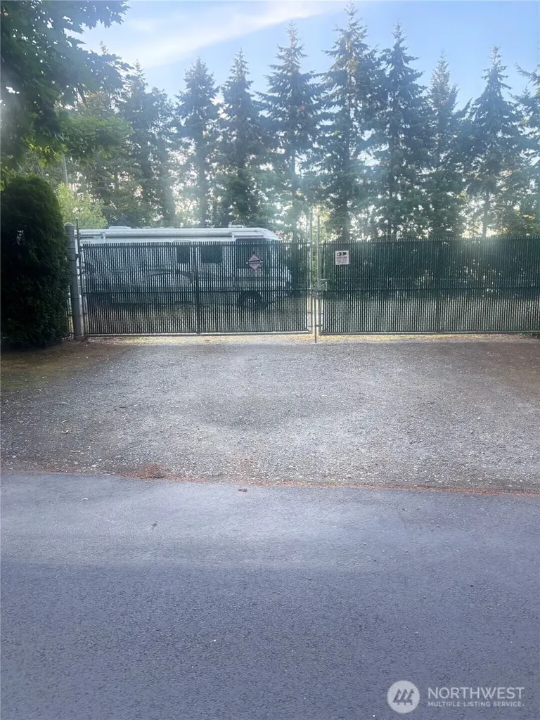31500 33rd Place SW Federal Way WA 98023