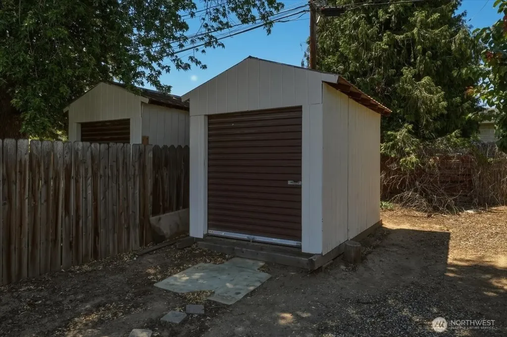 1012 Yale Avenue Wenatchee WA 98801