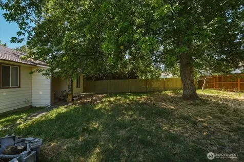 1012 Yale Avenue Wenatchee WA 98801