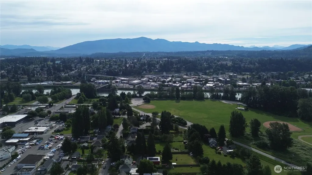830 Garfield Street Mount Vernon WA 98273
