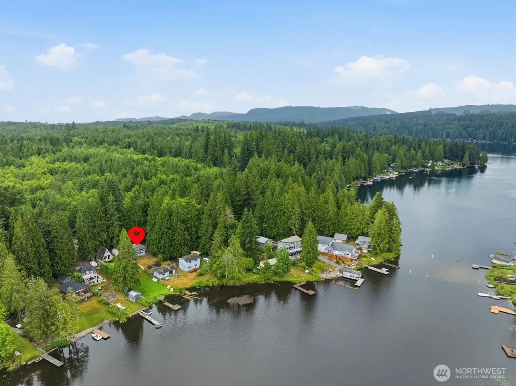 829 SW Lake Roesiger Road Snohomish WA 98290
