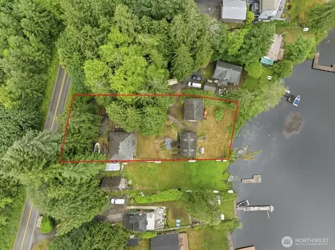829 SW Lake Roesiger Road Snohomish WA 98290