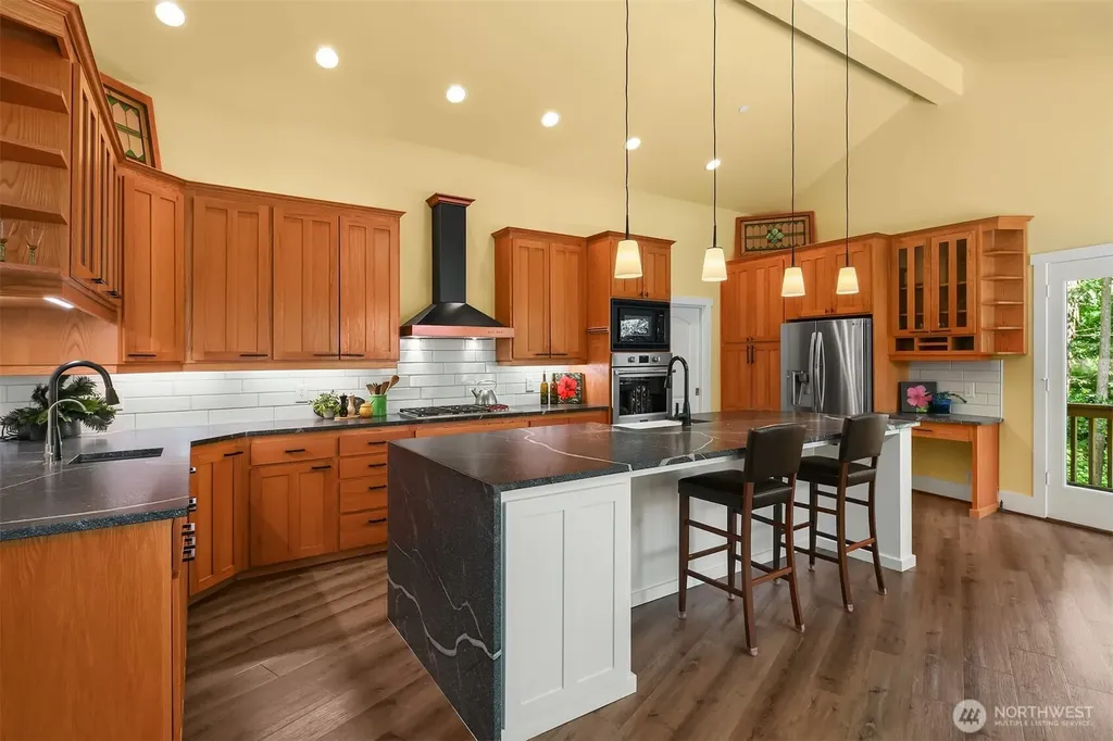16732 230th Avenue SE Maple Valley WA 98038