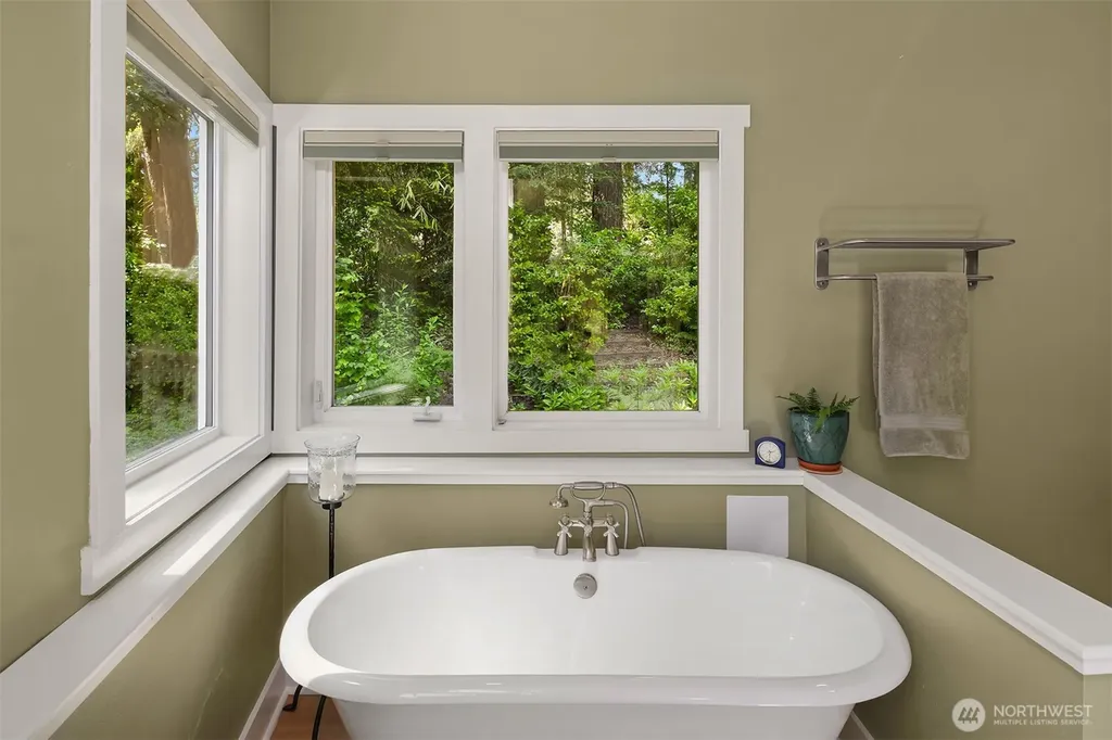 16732 230th Avenue SE Maple Valley WA 98038