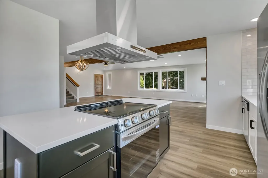 10528 25th Avenue E Tacoma WA 98445