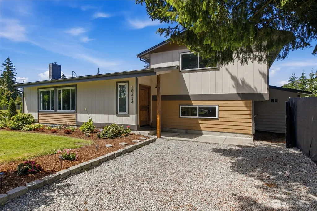 10528 25th Avenue E Tacoma WA 98445