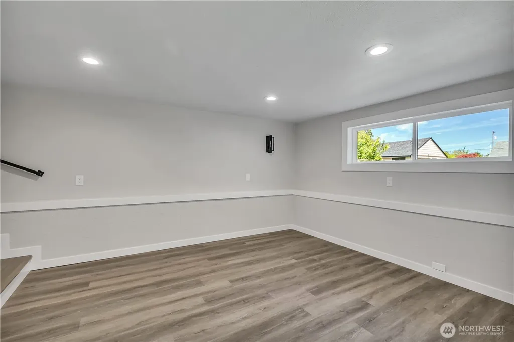 10528 25th Avenue E Tacoma WA 98445