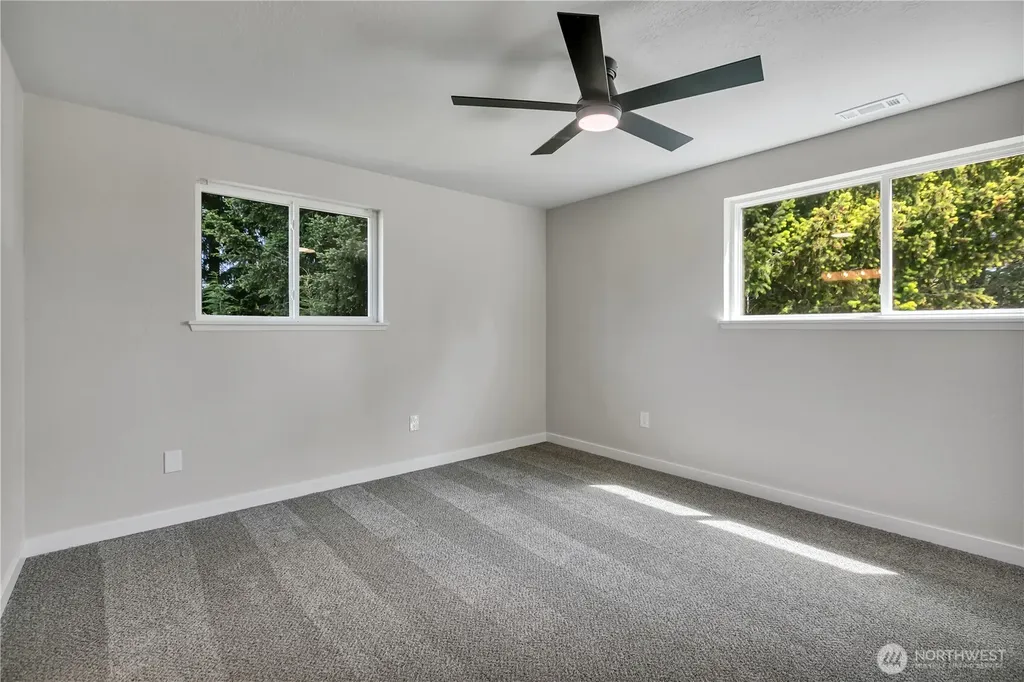 10528 25th Avenue E Tacoma WA 98445