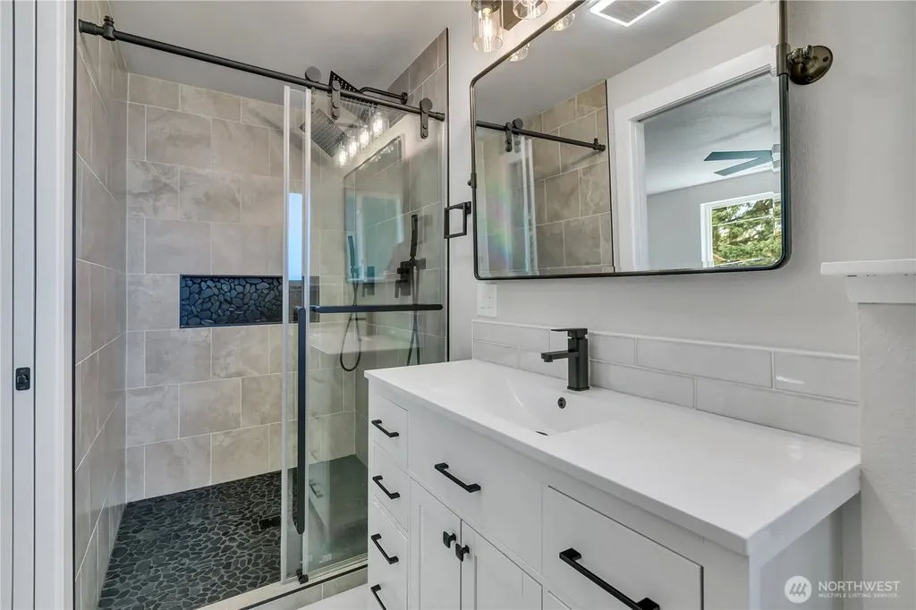 10528 25th Avenue E Tacoma WA 98445