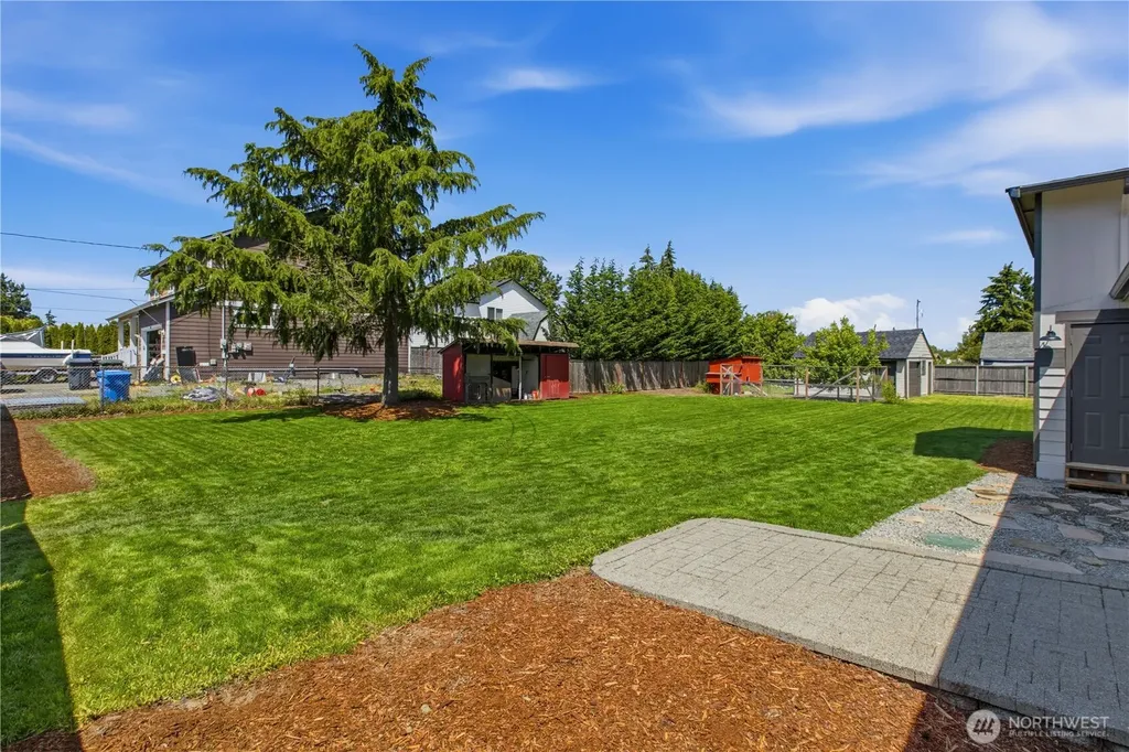 10528 25th Avenue E Tacoma WA 98445