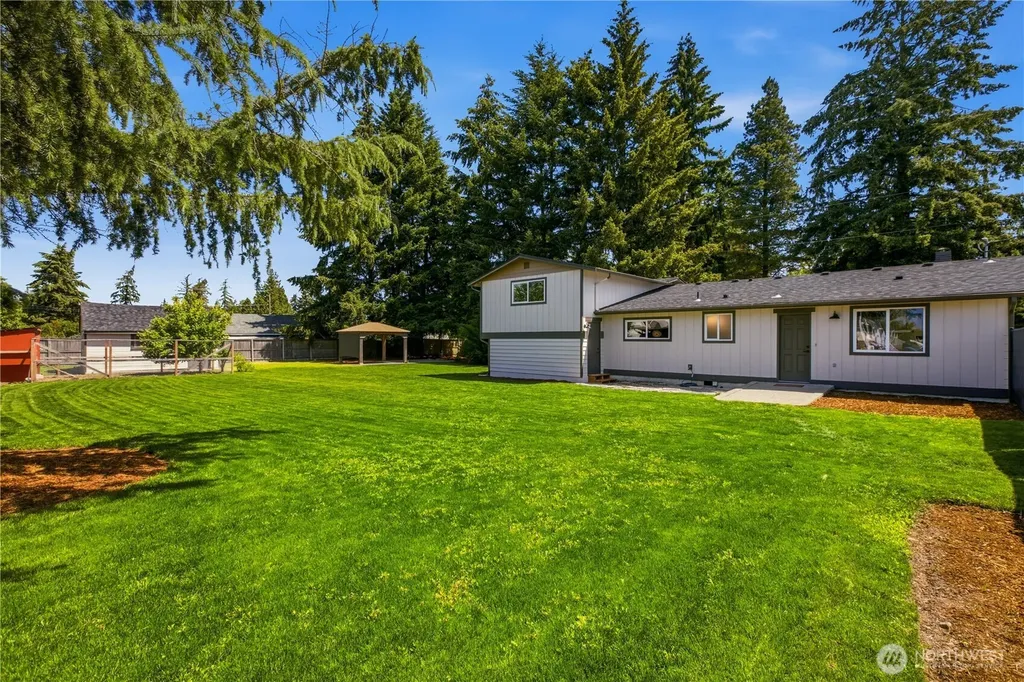 10528 25th Avenue E Tacoma WA 98445