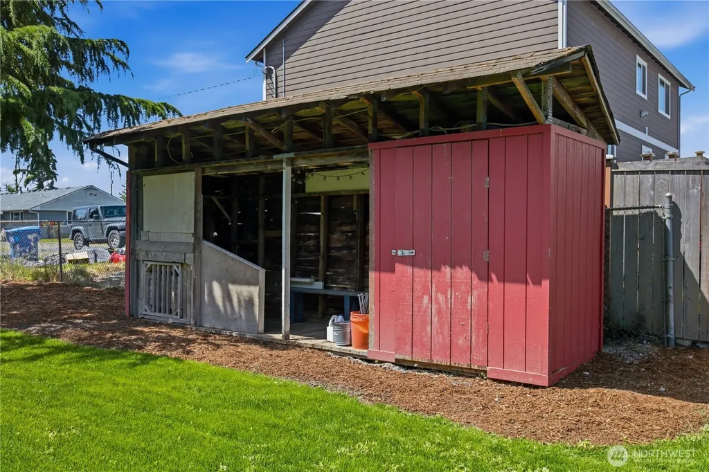 10528 25th Avenue E Tacoma WA 98445