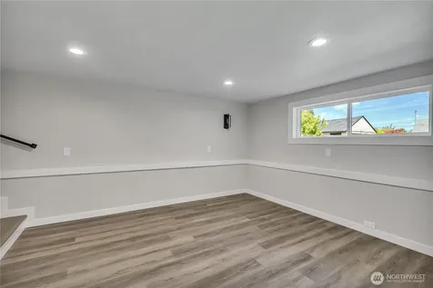 10528 25th Avenue E Tacoma WA 98445