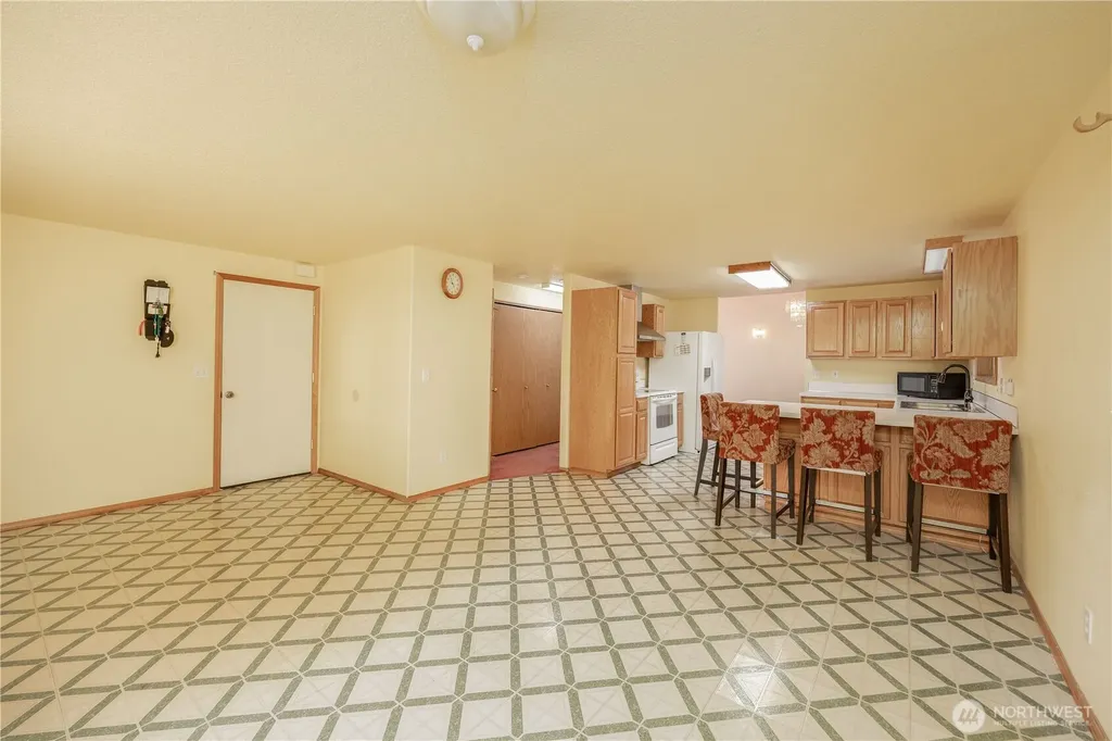 711 NE 175 Avenue Vancouver WA 98684