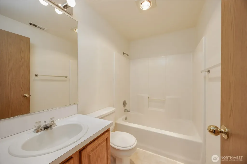 711 NE 175 Avenue Vancouver WA 98684