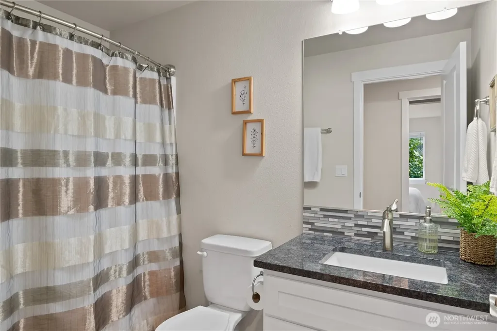 175 Shoreview Drive Kelso WA 98626