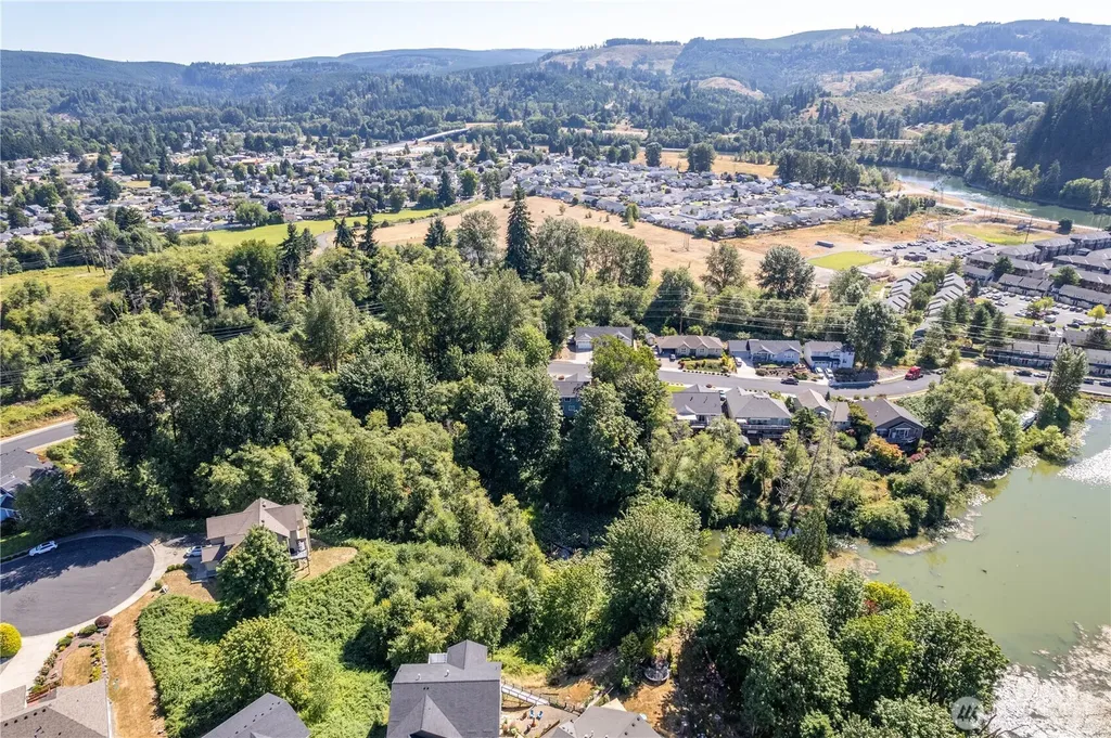 175 Shoreview Drive Kelso WA 98626