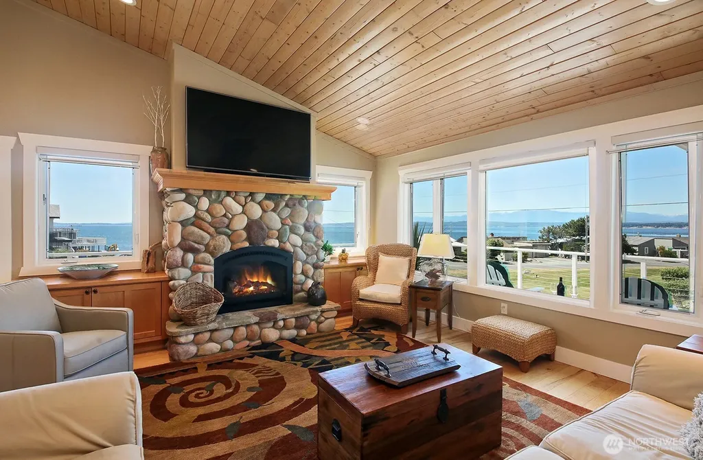 4963 Magellan Drive Freeland WA 98249