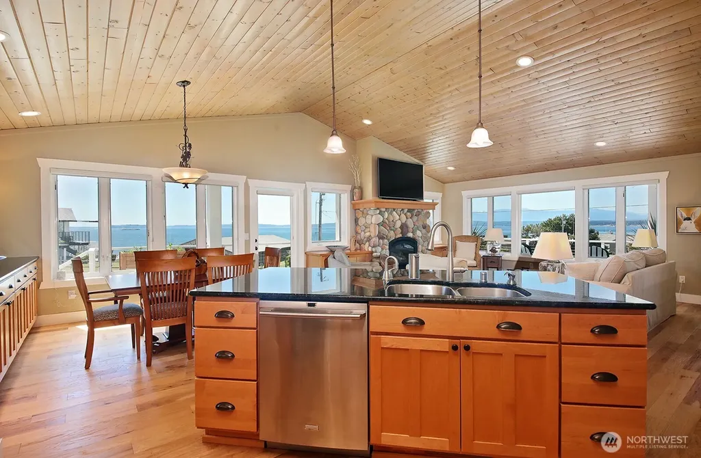 4963 Magellan Drive Freeland WA 98249