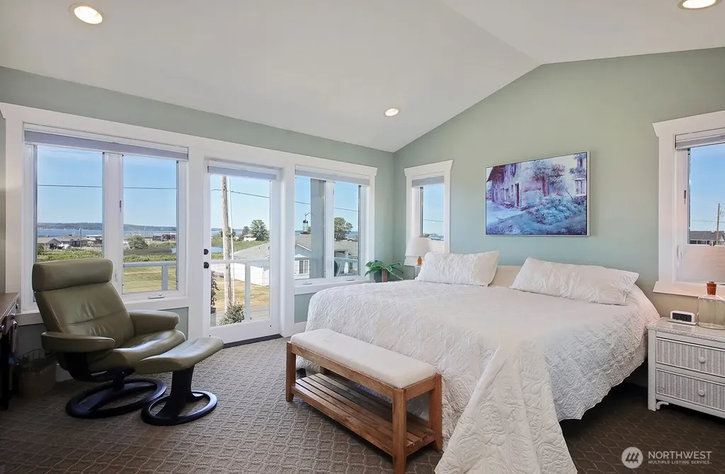 4963 Magellan Drive Freeland WA 98249