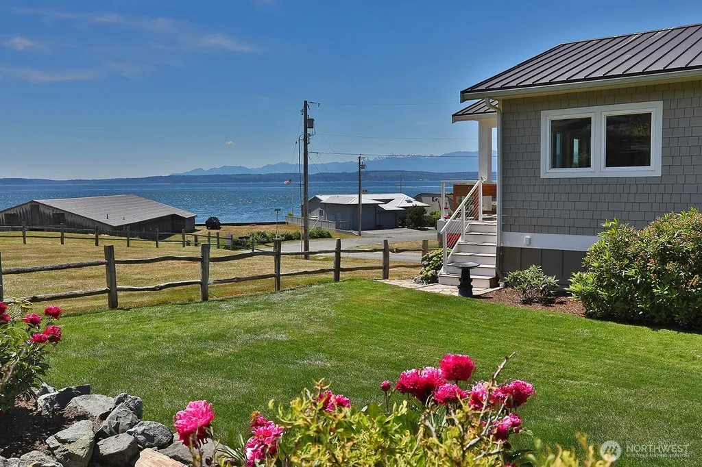 4963 Magellan Drive Freeland WA 98249