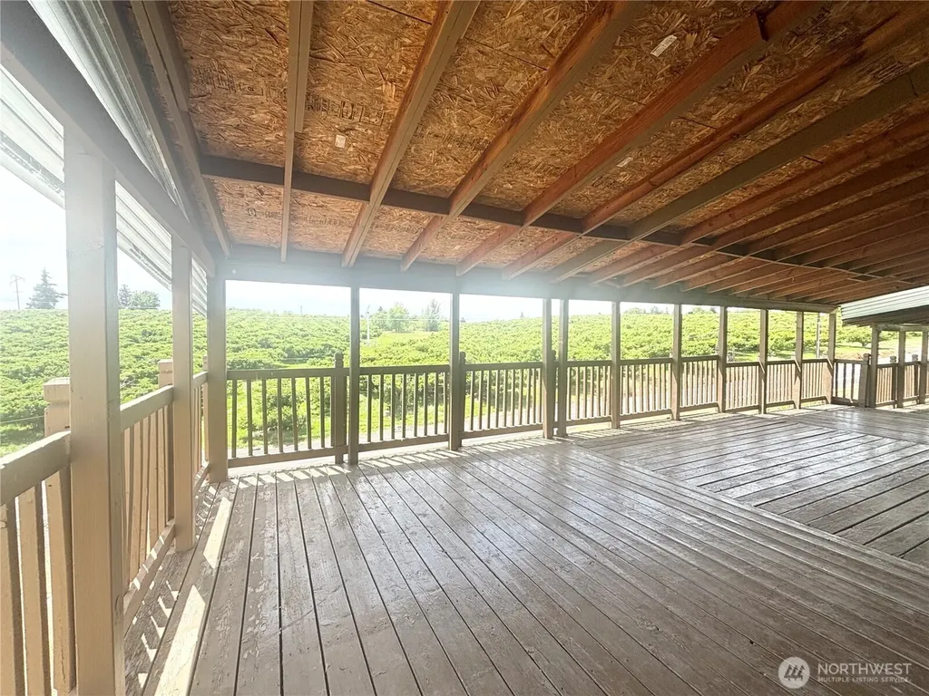 2261 Pleasant Hill Road Selah WA 98942