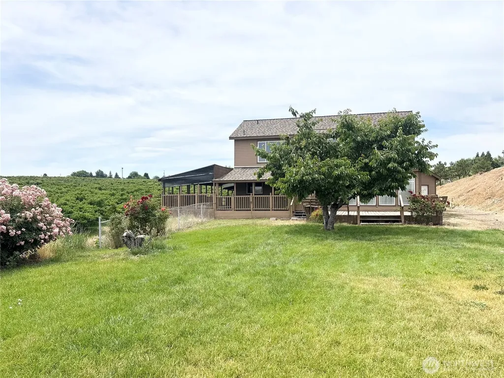 2261 Pleasant Hill Road Selah WA 98942