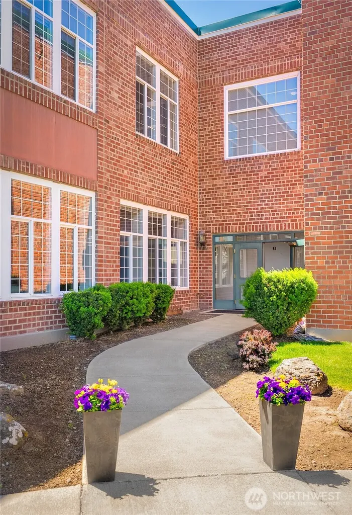 202 E Third Street Cle Elum WA 98922